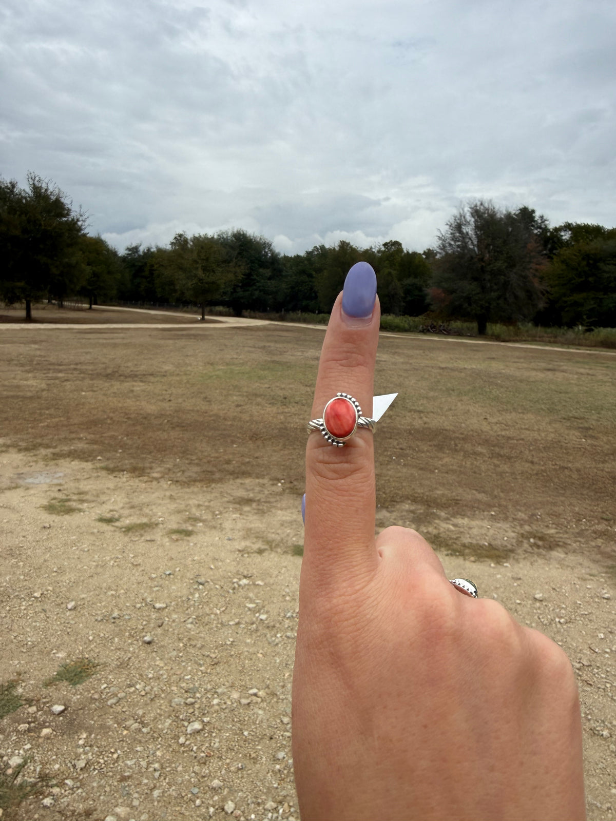 Red spiny oyster adjustable ring