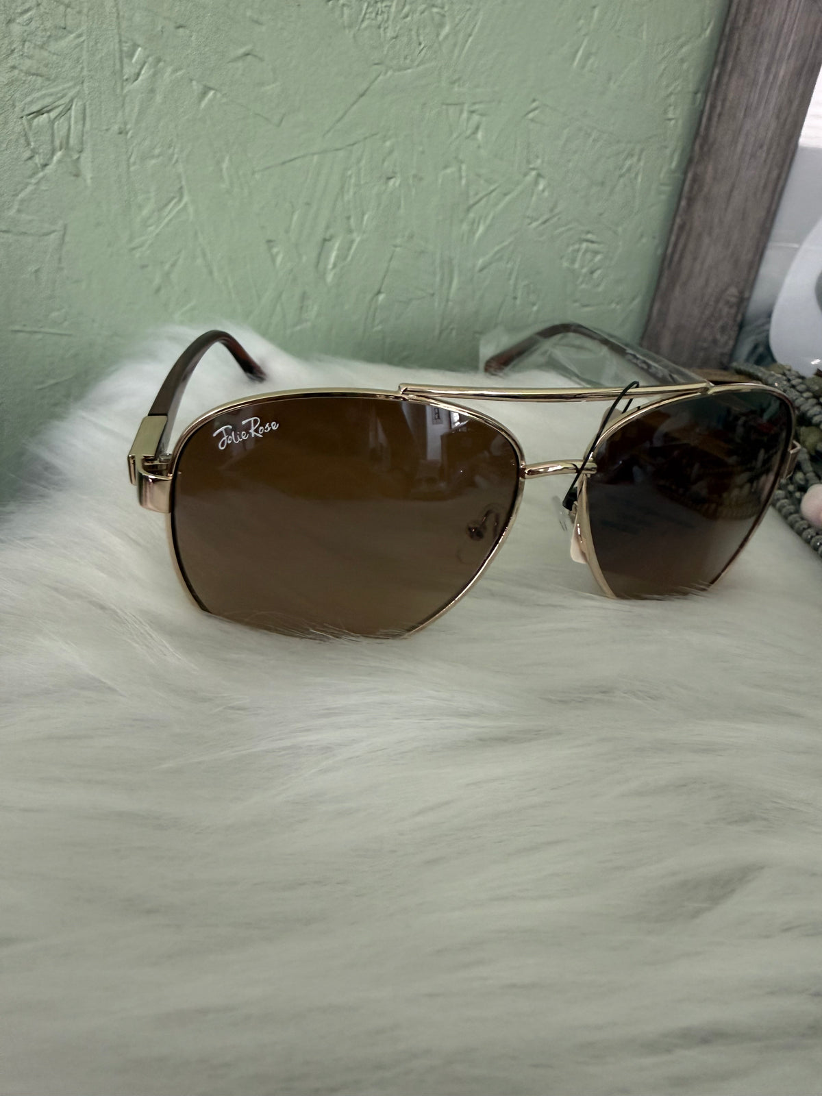 Jolie Rose aviator sunglasses