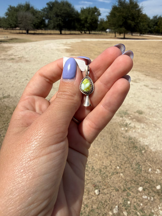 Palomino pendant
